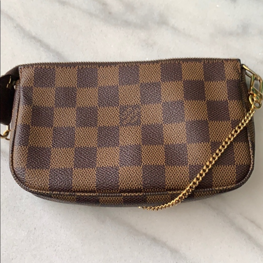 Louis Vuitton mini daimer Pochette